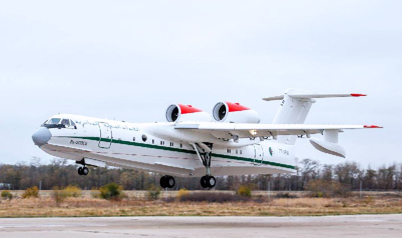 Алжир получил второй самолет-амфибию Be-200ES