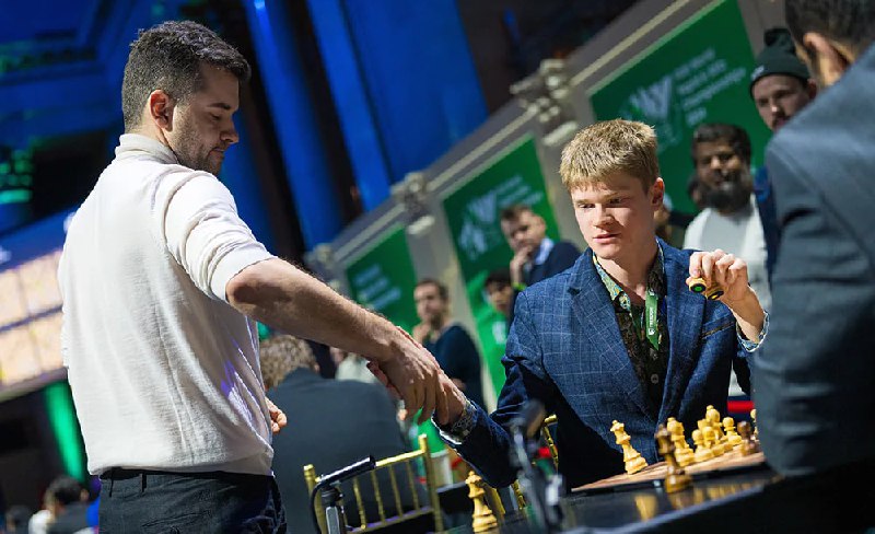 Русские шахматисты завоевали весь пьедестал на чемпионате мира по быстрым шахматам