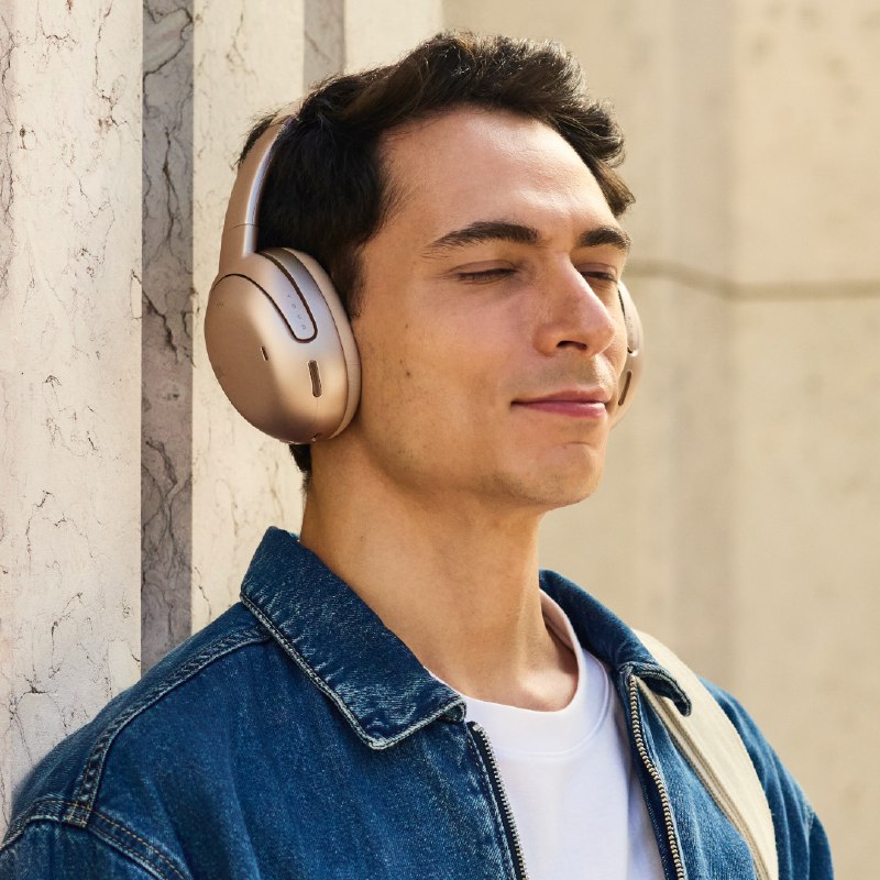 Новые полноразмерные наушники JBL Tour ONE M3