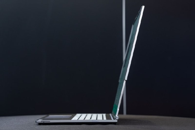 Первый в мире ноутбук с выдвижным экраном от Lenovo