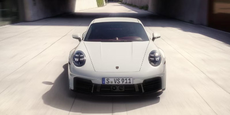 Обновленная модель Porsche 911 Carrera S с новым двигателем и трансмиссией