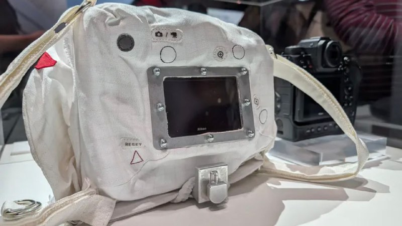 Камера Nikon для миссии NASA на Луне