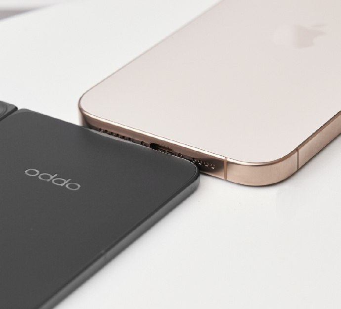 Oppo готовит к выпуску ультратонкий складной телефон