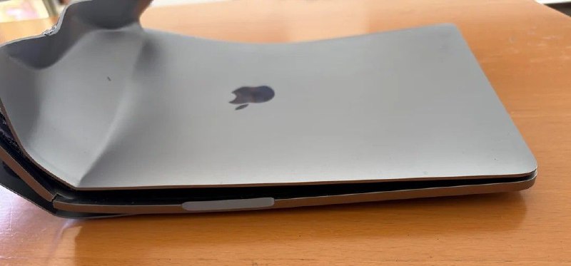Apple отказывается заменять MacBook Pro после аварии