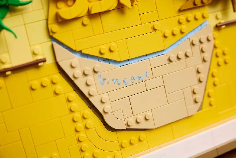 Новый набор LEGO: Ван Гог и его Подсолнухи