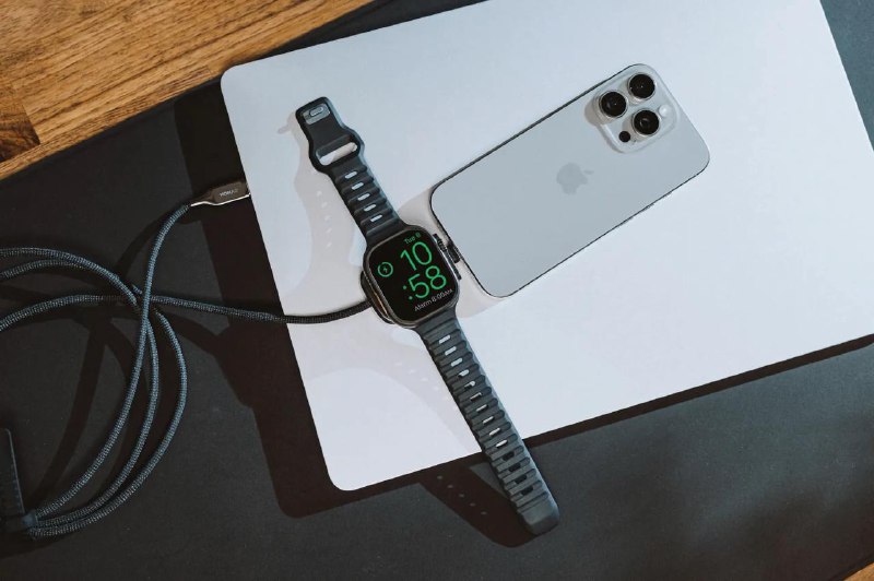 Универсальный кабель от Nomad для устройств Apple