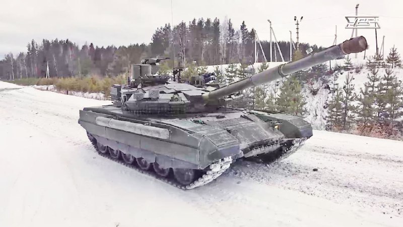 Обновлённый танк Т-90М с комплексом активной защиты "Арена-М"