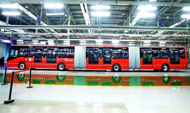 Китайская автомобильная экспансия: уникальный 26-метровый электробус для Мексики