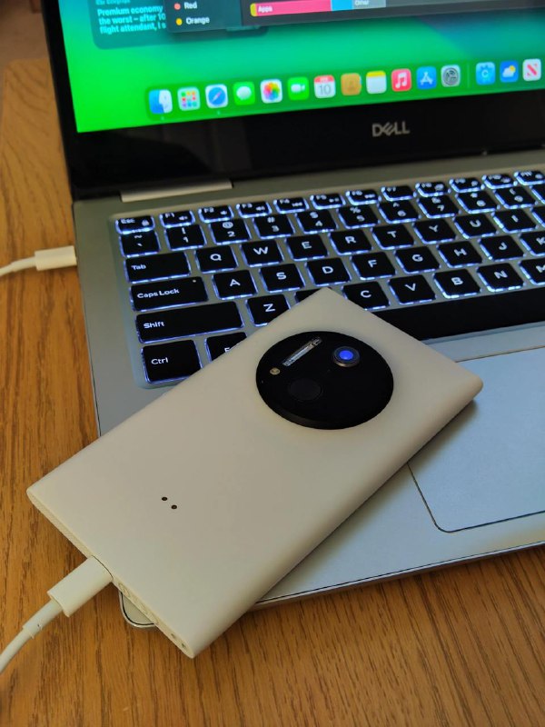 Неожиданные трансформации: Nokia Lumia 1020 становится iPhone SE