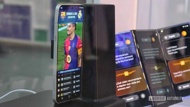 Samsung представила необычные устройства на MWC