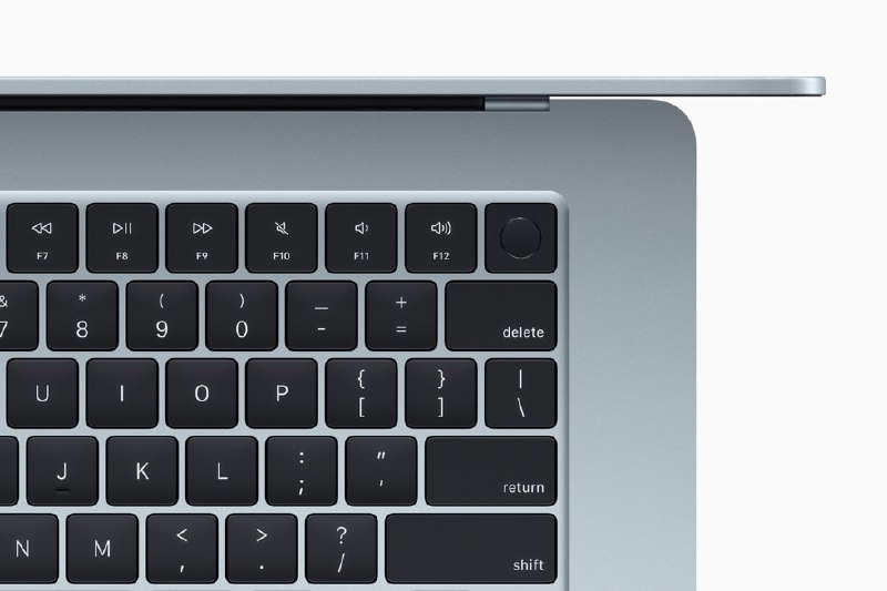 Обновленный MacBook Air: характеристика и снижение цены