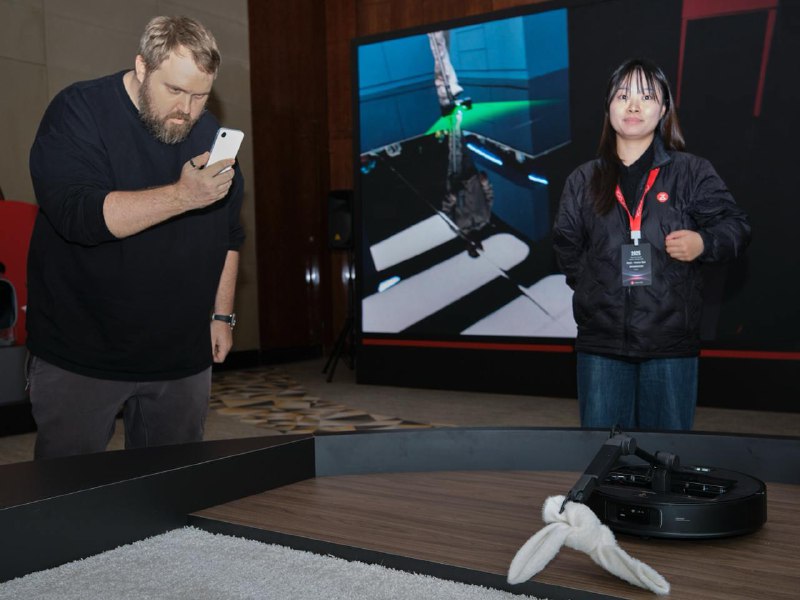 Робот-пылесос Roborock Saros Z70: Революция в уборке