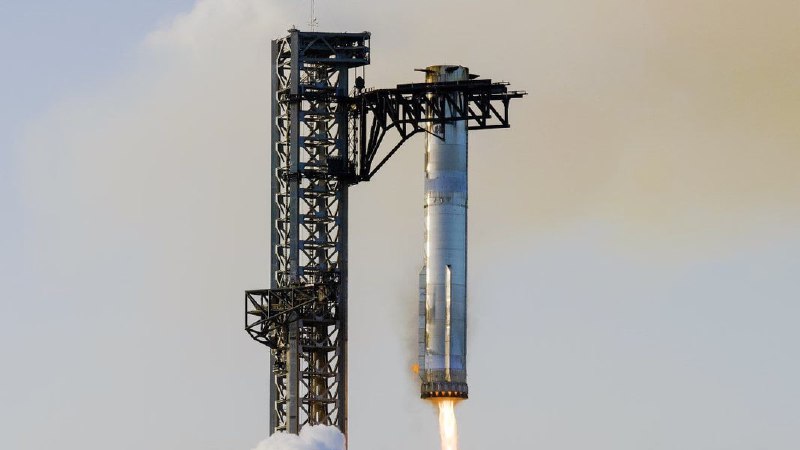 SpaceX представила новые кадры испытательного полета Starship