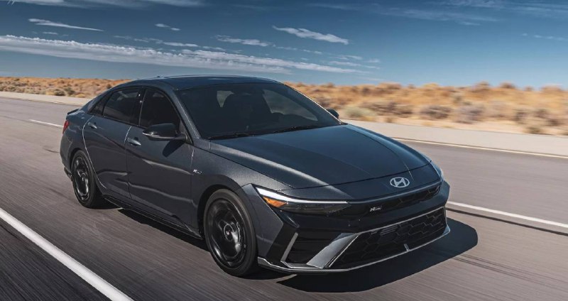 Hyundai Elantra теперь доступна в России по привлекательной цене