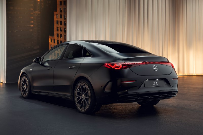 Дебют нового Mercedes-Benz CLA: Современные Технологии и Дизайн