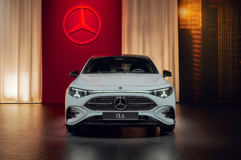 Дебют нового Mercedes-Benz CLA: Современные Технологии и Дизайн