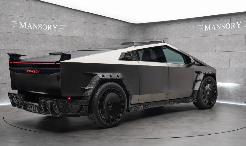 Проблемы Tesla и новое преображение Cybertruck от Mansory