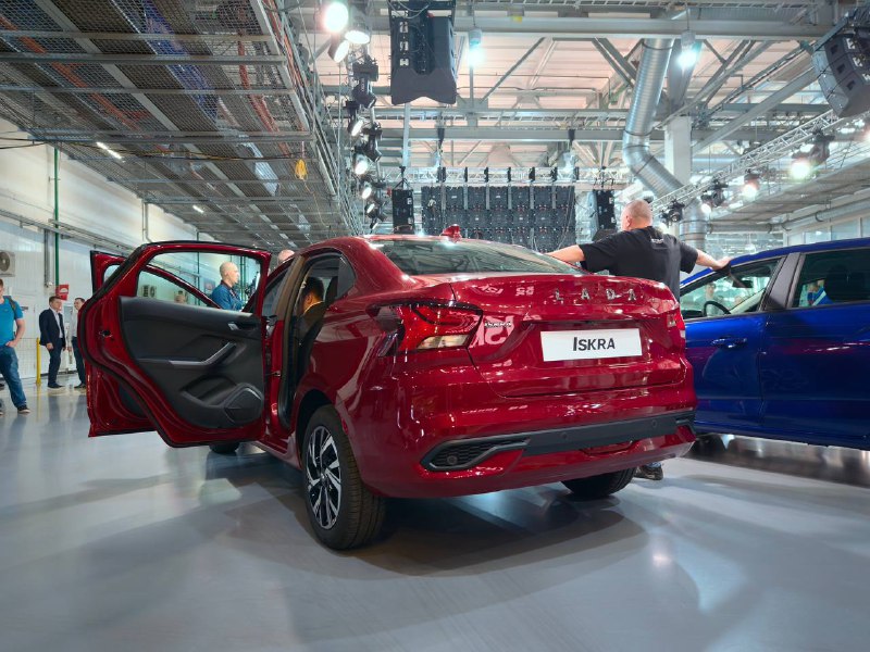 АВТОВАЗ запускает новую модель LADA Iskra для расширения своего ассортимента