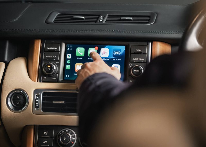 Беспроводной Apple CarPlay и Android Auto в классическом Land Rover 2010–2012 годов