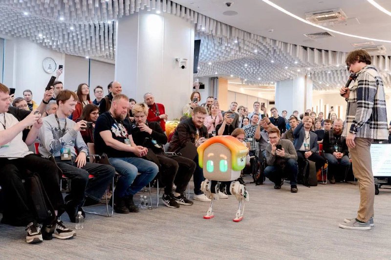 Презентация инновационных разработок роботов на ROS Meetup 2025