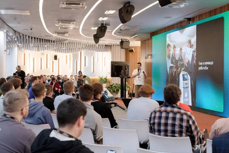 Презентация инновационных разработок роботов на ROS Meetup 2025