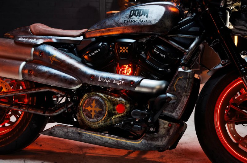 Специальный мотоцикл и экипировка для фанатов Doom и Harley-Davidson на событии в Сиднее