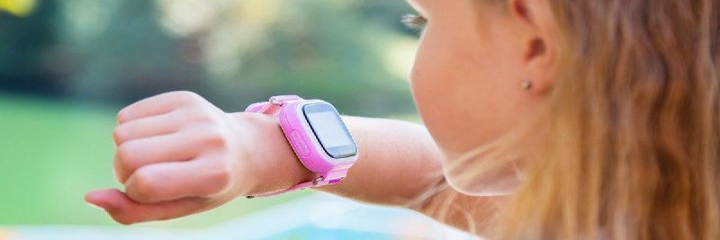 Рост продаж детских умных часов перед летними каникулами