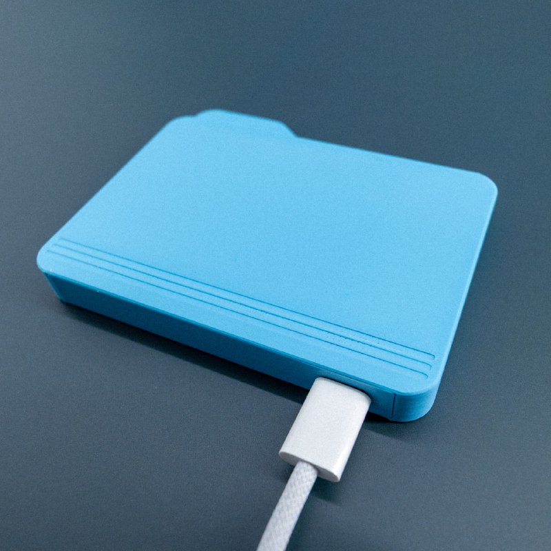 Уникальный USB-накопитель в виде папки из macOS — новая коллекционная идея