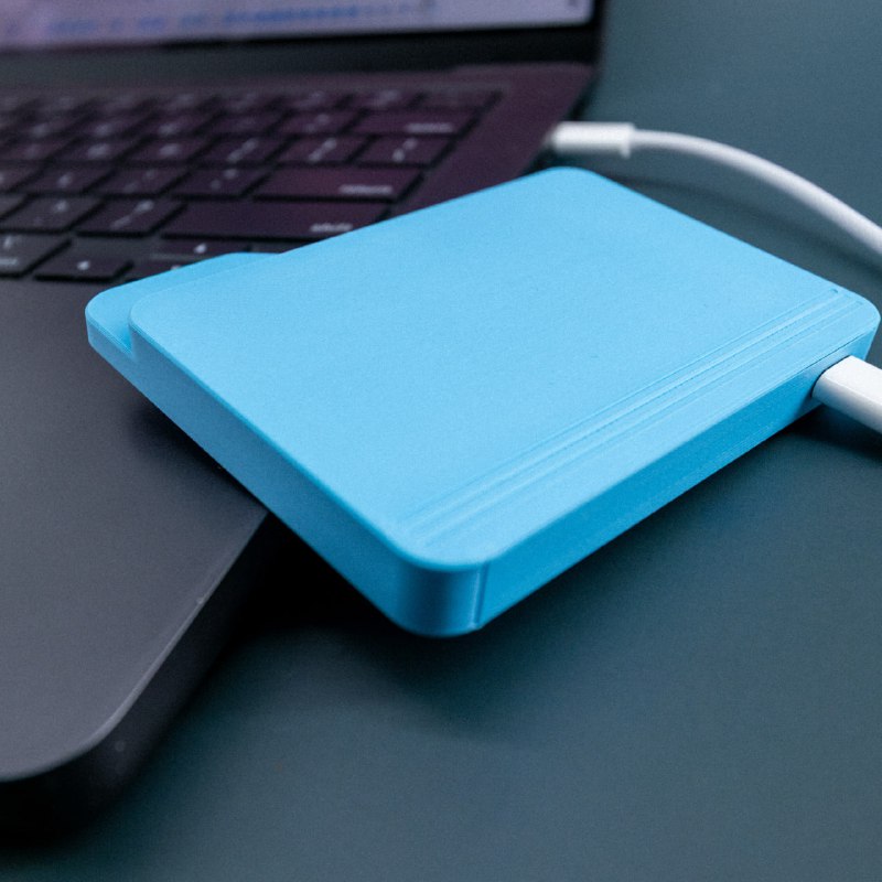 Уникальный USB-накопитель в виде папки из macOS — новая коллекционная идея