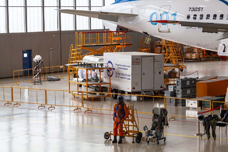 Испытания российского пассажирского самолета МС-21-310 с новой электроникой
