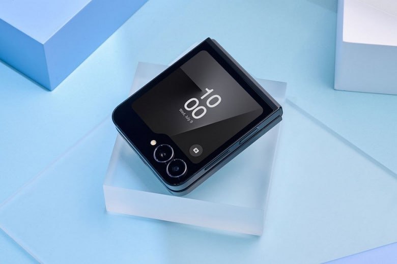 Samsung готовит тройной складной экран для новых моделей до конца года