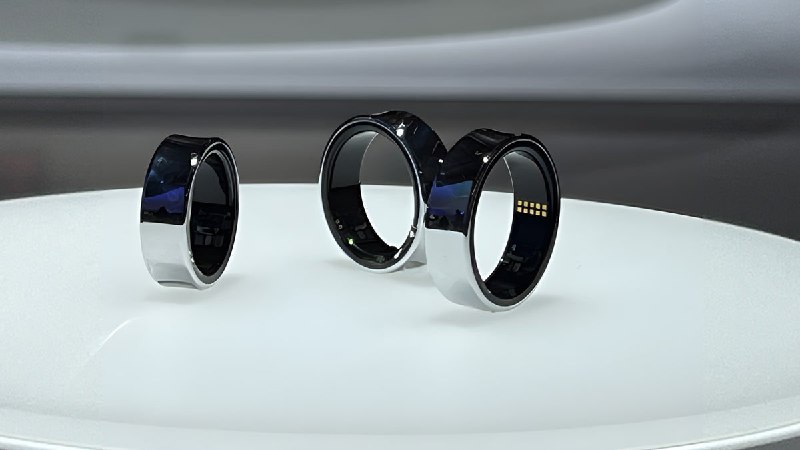 Samsung расширяет ассортимент носимых устройств для коммуникации и фитнеса